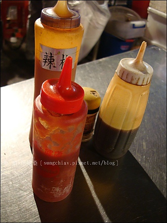 二師兄 古早味魯味：［台南東區］大東夜市｜二師兄滷味