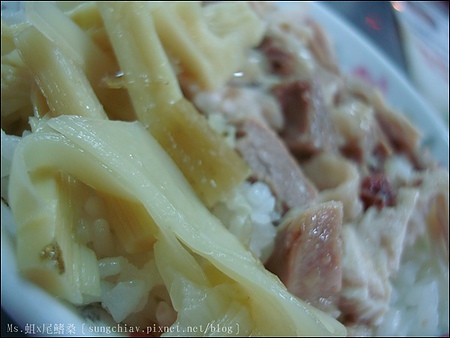 737正宗火雞發：［台北內湖］737巷夜市火雞發｜嘉義火雞肉飯．魯肉飯