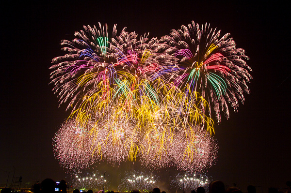 2012國慶煙火：[活動]【苗栗】2012國慶煙火。絢麗奪目的饗宴