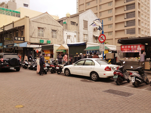 澎湖嫂肉粽專賣店:馬公♬粽葉飄香20載銅板小吃 澎湖嫂肉粽專賣店