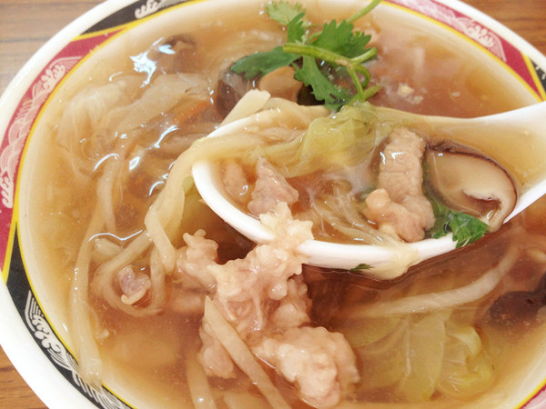 澎湖嫂肉粽專賣店:馬公♬粽葉飄香20載銅板小吃 澎湖嫂肉粽專賣店