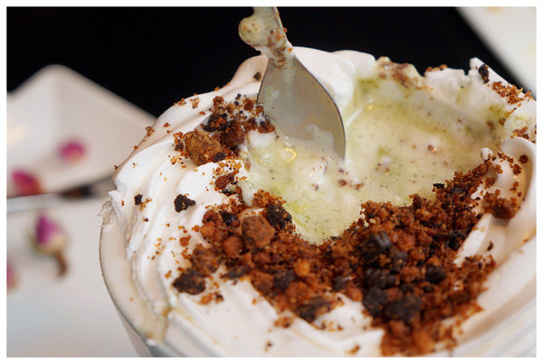 咖啡因館CAFE DE CEFFEINE:永安市場站♬四號公園旁品咖啡、吃好料,高級私房料理煙燻烤鴨胸平價享用! 咖啡因館