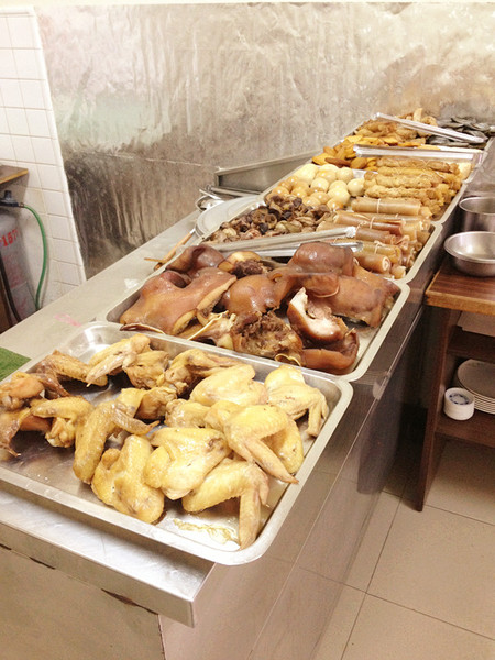 澎湖嫂肉粽專賣店:馬公♬粽葉飄香20載銅板小吃 澎湖嫂肉粽專賣店