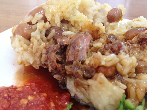 澎湖嫂肉粽專賣店:馬公♬粽葉飄香20載銅板小吃 澎湖嫂肉粽專賣店