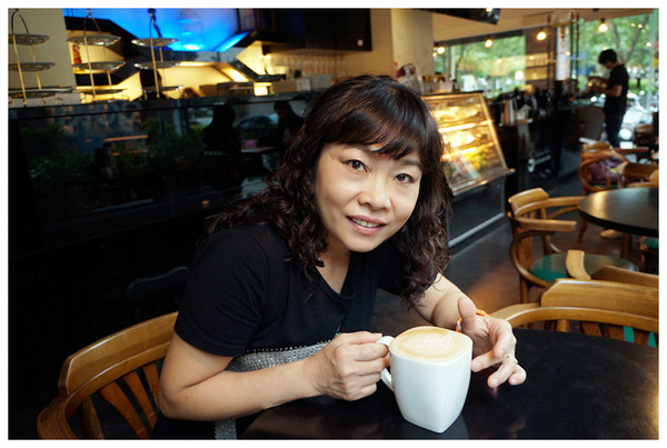 咖啡因館CAFE DE CEFFEINE:永安市場站♬四號公園旁品咖啡、吃好料,高級私房料理煙燻烤鴨胸平價享用! 咖啡因館