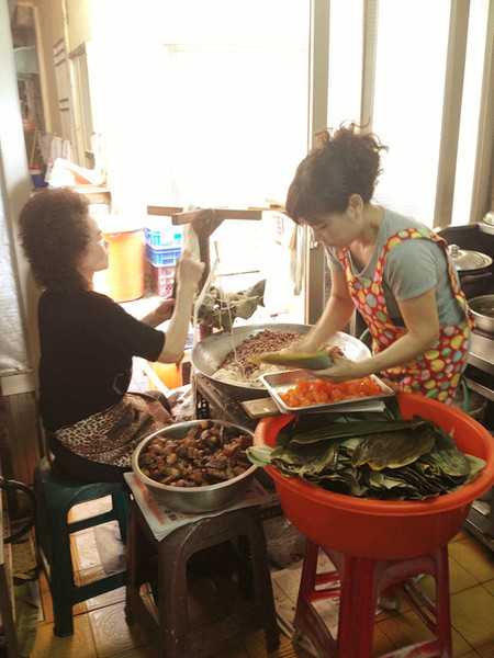 澎湖嫂肉粽專賣店:馬公♬粽葉飄香20載銅板小吃 澎湖嫂肉粽專賣店