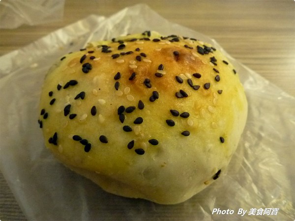 雙連市場香蔥花捲：【台北市】雙連市場爆多蔥花餡花捲「雙連香蔥花捲」