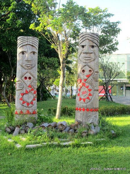 cm20131017___5ec1f983e141f5e35beb7bccefe