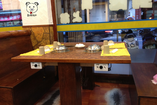 鍋神日式涮涮鍋(中原店)：桃園●中壢-鍋神日式涮涮鍋~高CP值火鍋!!!160元吃到飽~!!還有飲料、冰淇淋、綠豆湯~=D