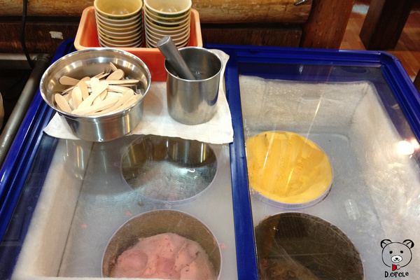 鍋神日式涮涮鍋(中原店)：桃園●中壢-鍋神日式涮涮鍋~高CP值火鍋!!!160元吃到飽~!!還有飲料、冰淇淋、綠豆湯~=D