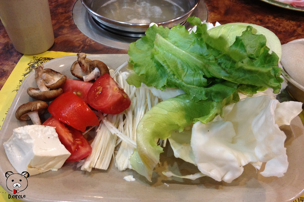 鍋神日式涮涮鍋(中原店)：桃園●中壢-鍋神日式涮涮鍋~高CP值火鍋!!!160元吃到飽~!!還有飲料、冰淇淋、綠豆湯~=D