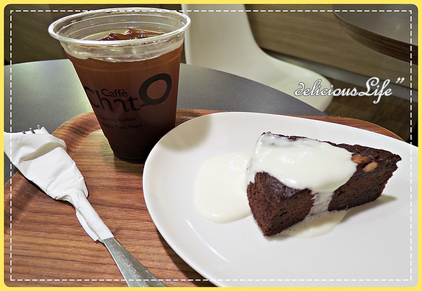 冰美式+香蕉可可溫蛋糕75