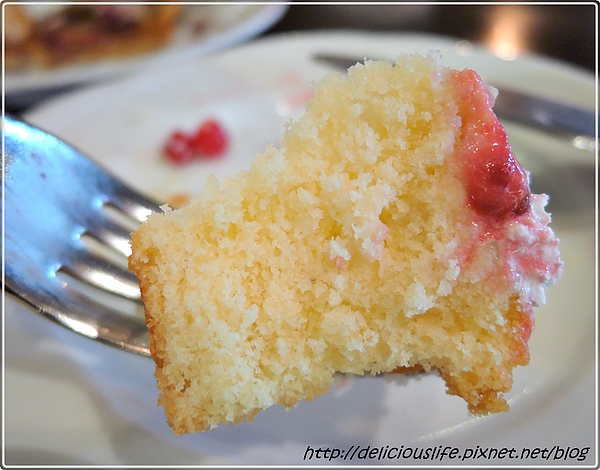 草莓紅醋栗杯子蛋糕4