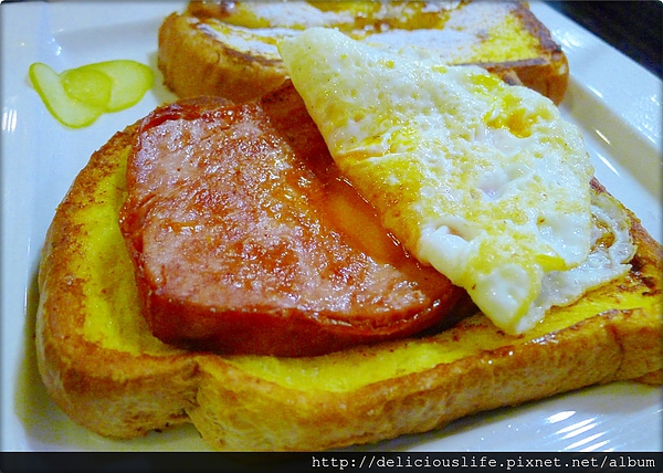 羅浮肉蛋布丁吐司近拍2