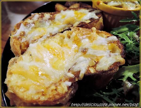 焗烤培根磨菇法式吐司2