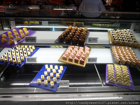 20130819芙洛麗-蛋糕區