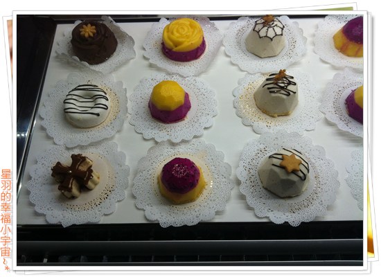 8巷23號:【星羽愛美食-台中】遇見幸福感的道地義式冰淇淋~我在『8巷23號』等你。