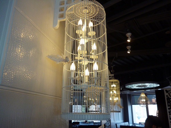 鳥窩窩私房菜(名統百貨店):蒜泥白肉也能當衣架曬---鳥窩窩私房菜名統百貨店