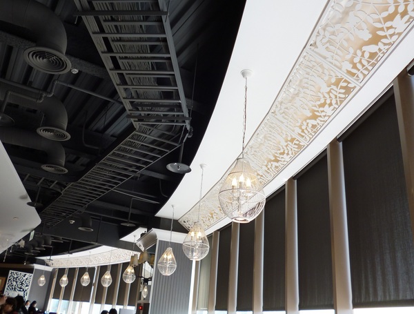 鳥窩窩私房菜(名統百貨店):蒜泥白肉也能當衣架曬---鳥窩窩私房菜名統百貨店