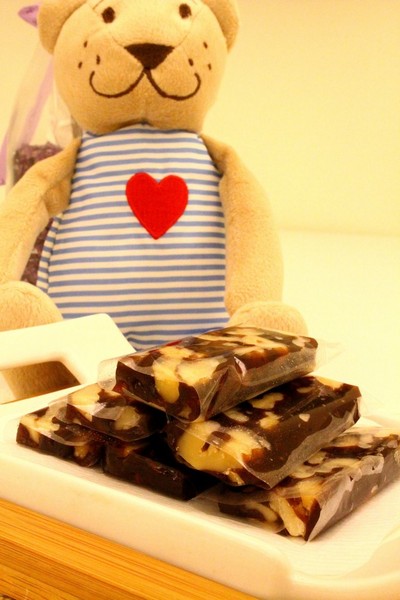 皇家手工棗泥核桃糕:【試吃。網購。豚】皇家手工棗泥核桃糕 拍胸脯保證絕對不黏牙(網購,宅配,手工,可素食,團購熱門商品)