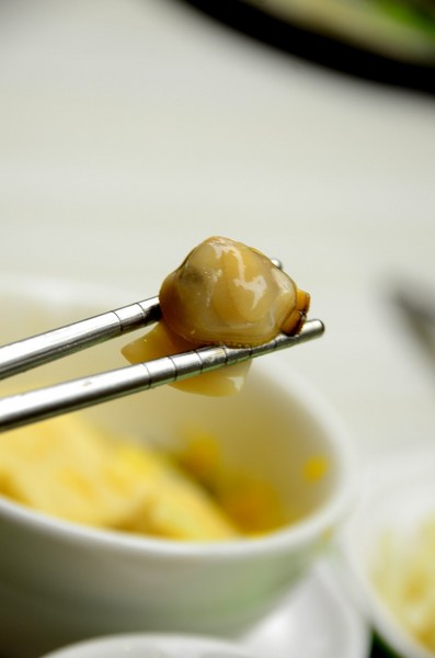 石二鍋(台北家樂福桂林店)：【美食。臺北】就算天氣再熱，秋老虎再威猛，我也要吃！ ❤石二鍋❤