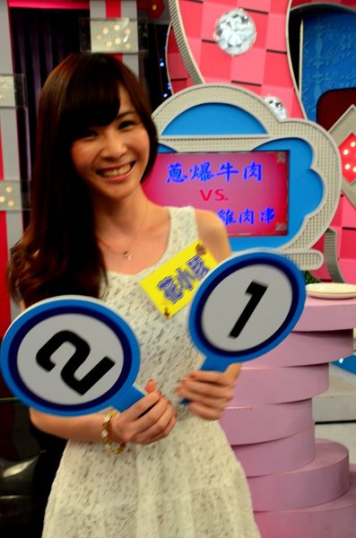 石二鍋(台北家樂福桂林店)：【美食。臺北】就算天氣再熱，秋老虎再威猛，我也要吃！ ❤石二鍋❤