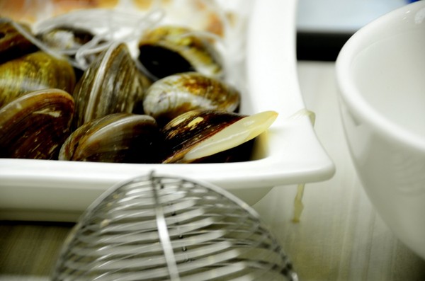 石二鍋(台北家樂福桂林店)：【美食。臺北】就算天氣再熱，秋老虎再威猛，我也要吃！ ❤石二鍋❤