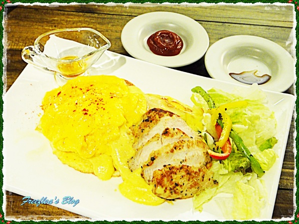 是熊咖啡:✜ 牠發現了什麼咧?! 讓人想一究竟滴咖啡館 -「是熊咖啡YesBear」