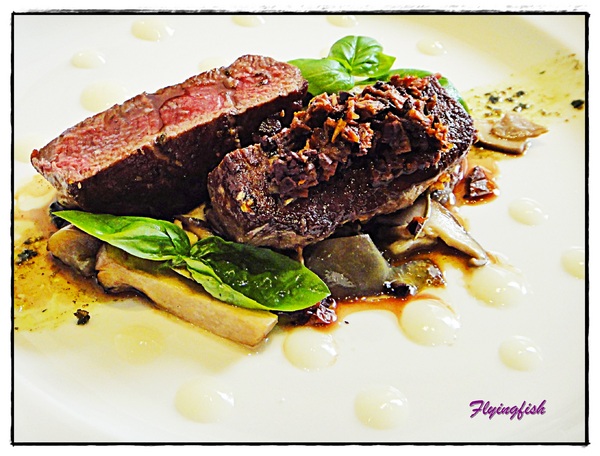 Trattoria Reggiano:✜ 吃它千遍也不厭倦滴創意義式餐桌 -「TR (Trattoria Reggiano) Taiwan」*0* ♪♫ ♩♬ ♥~…