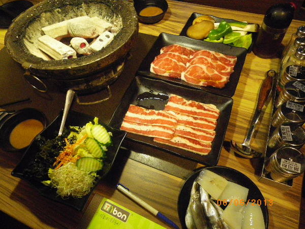 田季發爺燒肉(中壢店):『田季發爺燒肉』「燒肉」與「生蠔」吃到飽