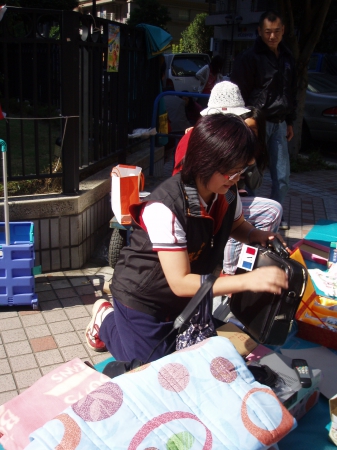 中聖里{跳蚤市場}:跳蚤市場~挖到寶