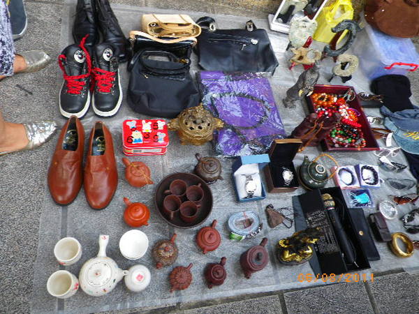 天母廣場：好康集中營[天母廣場-跳蚤市場]