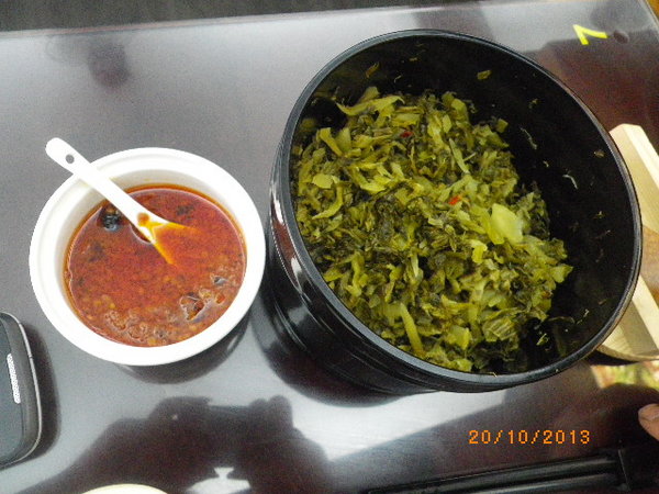 神仙川味牛肉麵(延吉店):【神仙川味牛肉麵】辣得剛剛好