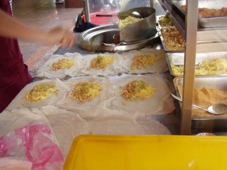 姜記潤餅:價廉物美的潤餅在姜記.一捲30元