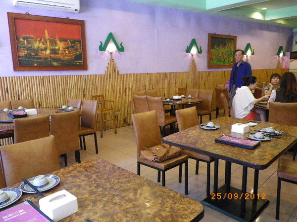 湄南小鎮(中壢店)：吃到飽-泰式熱炒[湄南小鎮]