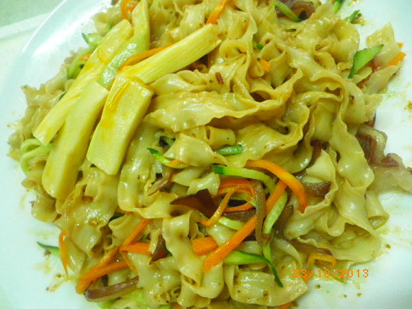 老媽拌麵:【老媽拌麵】-好吃的素食涼麵