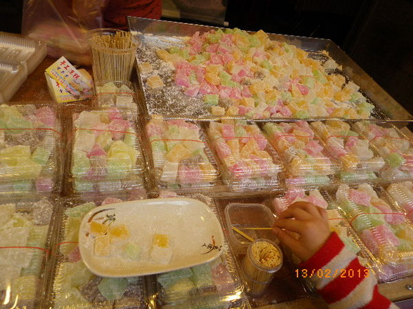 新竹內灣老街:年初四人擠人遊內灣