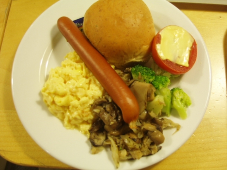 IKEA瑞典餐廳(桃園店)：IKEA 超值早餐~伊氣呀!鈔擲