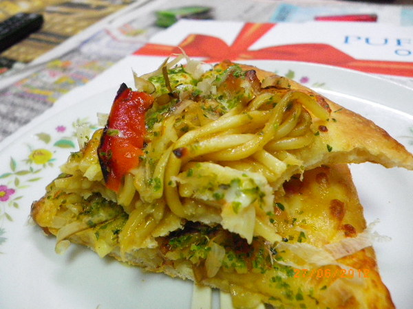 台灣達美樂:達美樂『大阪燒Pizza』令人驚豔的美日混搭風