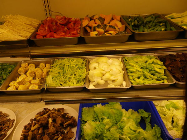 正老林羊肉爐(中壢店):羊肉爐吃到飽˙排隊人潮越冷越夯