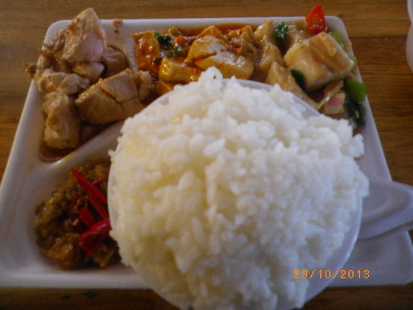 阿粽美味自助餐：忘不了蒜茸辣椒的魔力