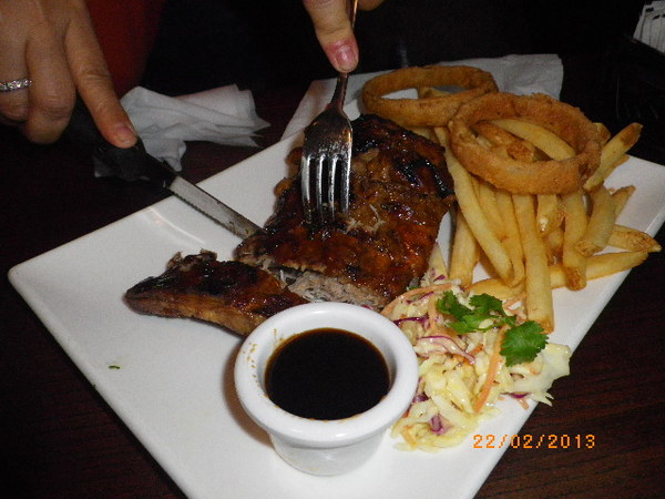 T.G.I. FRiDAY'S 傑克丹尼爾組合餐：三訪始得其門而入   溫馨美味的午餐約會