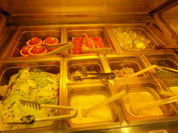 湄南小鎮(中壢店)：吃到飽-泰式熱炒[湄南小鎮]