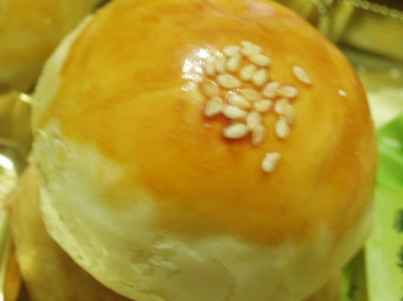 法桑淇斯綠豆椪：月亮代表我的心