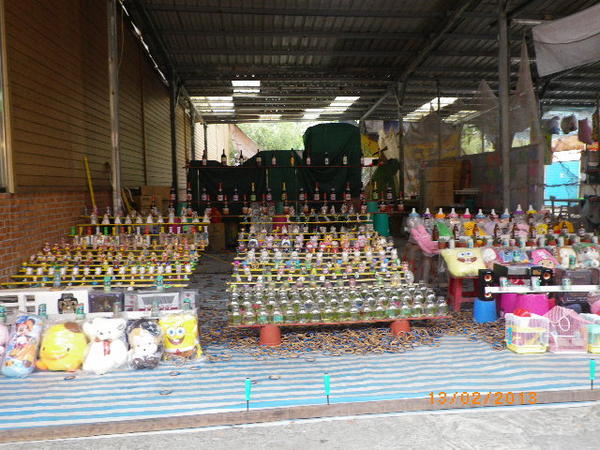 新竹內灣老街:年初四人擠人遊內灣