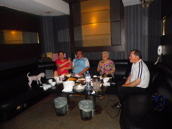 凱悅KTV(桃園店):團購卷27-凱悅KTV(桃園店) 慶生歡唱