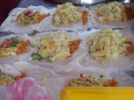 姜記潤餅:價廉物美的潤餅在姜記.一捲30元