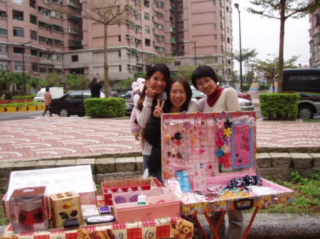 陸光新城【跳蚤市場】賀新春：陸光新城【跳蚤市場】賀新春