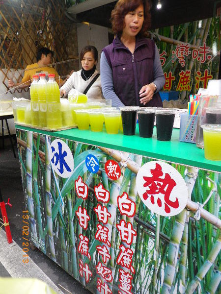 新竹內灣老街:年初四人擠人遊內灣