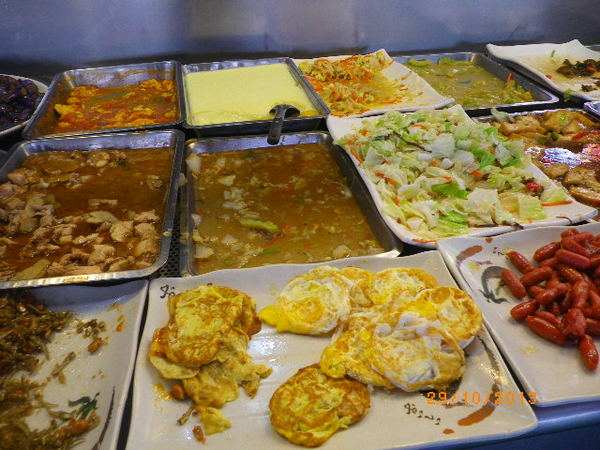 阿粽美味自助餐：忘不了蒜茸辣椒的魔力